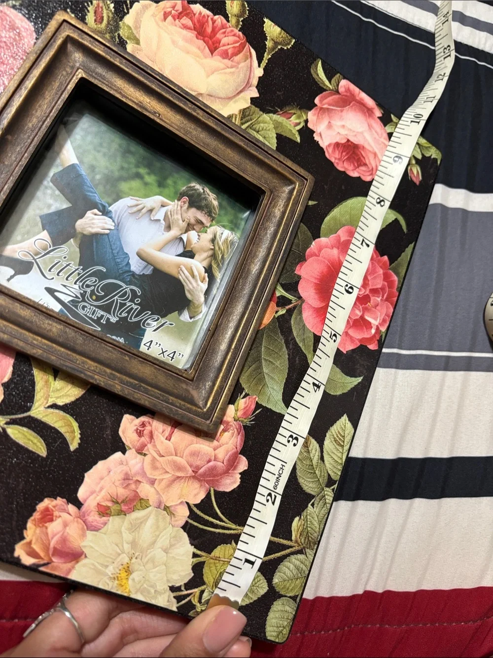 Floral photo frame